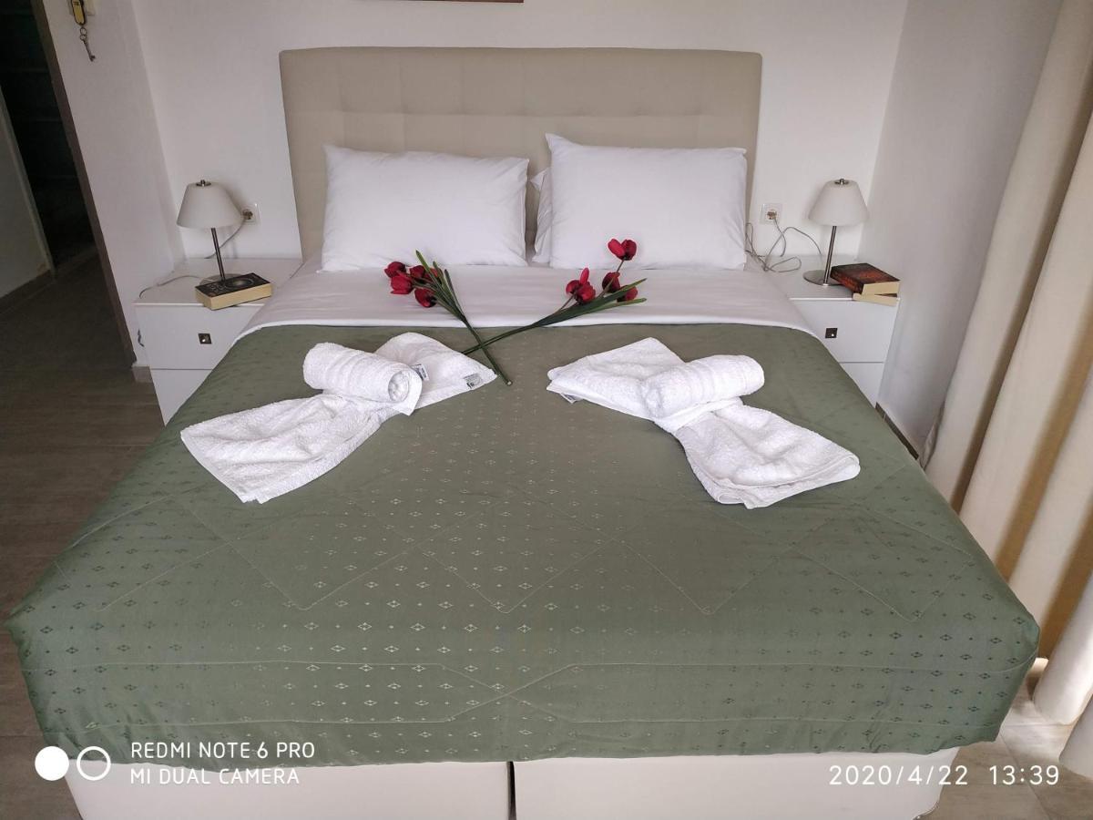 Central Hotel Parga Esterno foto