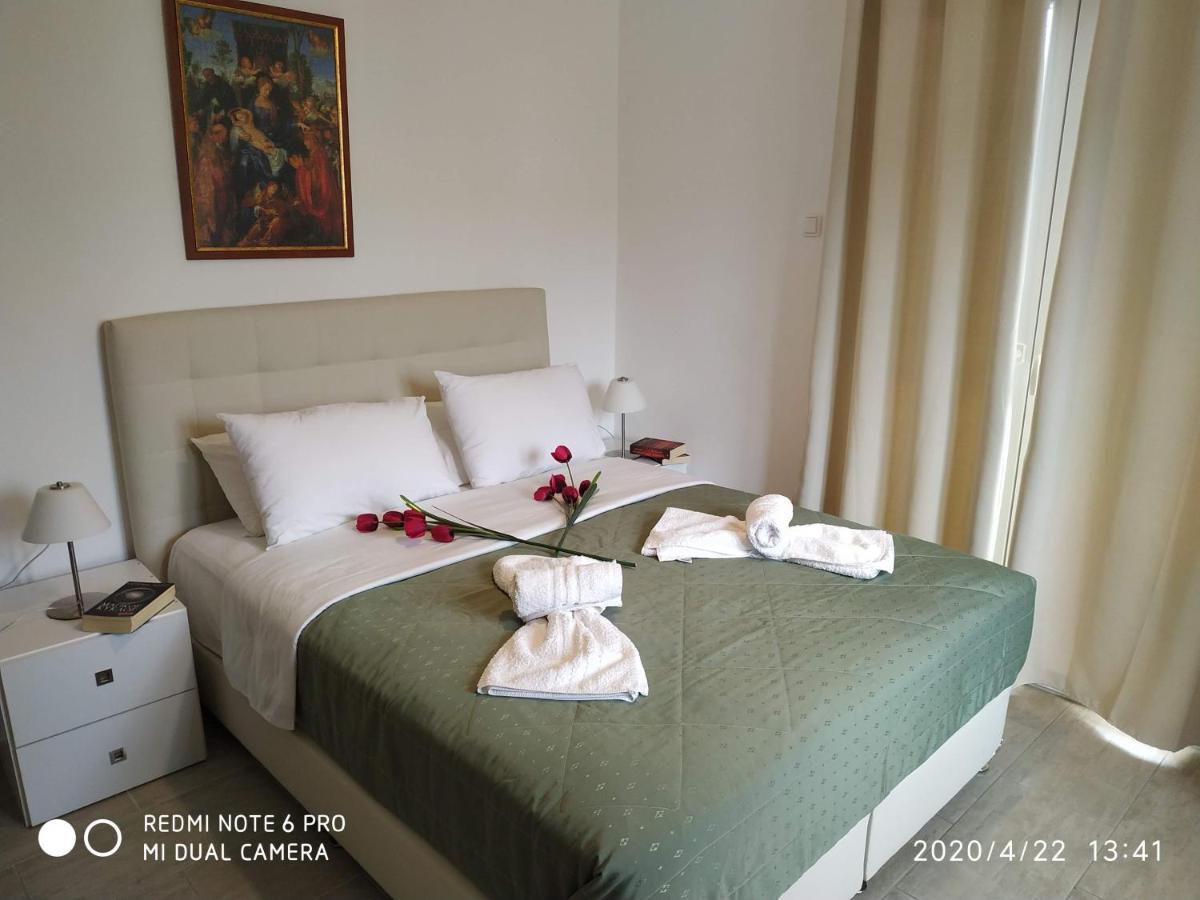 Central Hotel Parga Esterno foto
