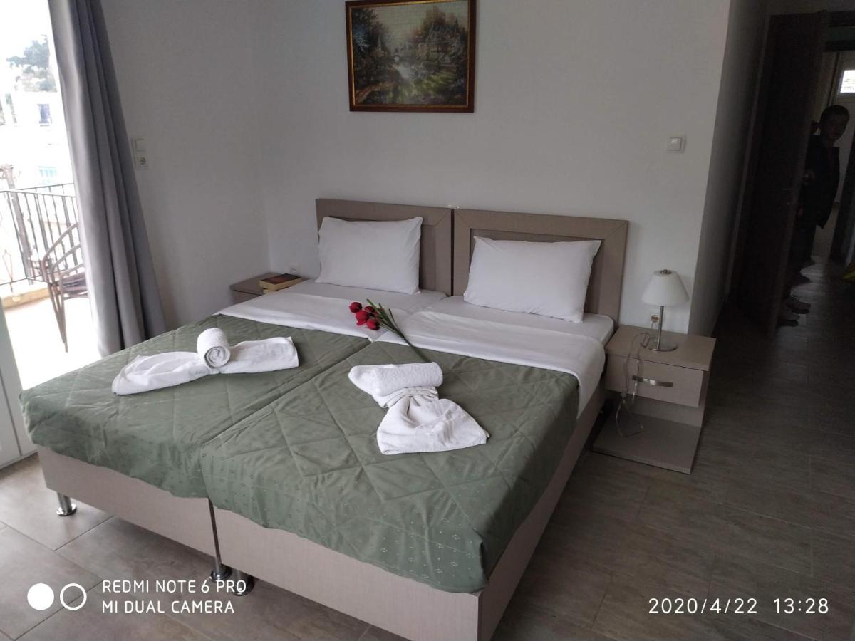 Central Hotel Parga Esterno foto