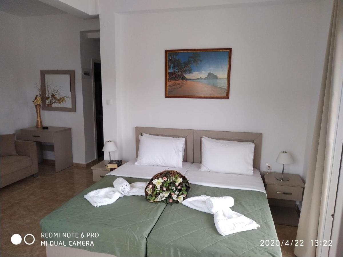Central Hotel Parga Esterno foto